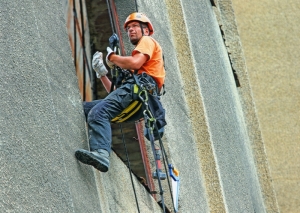 Tobias-Reuschel.jpg-nggid03218-ngg0dyn-300x240x100-00f0w010c010r110f110r010t010